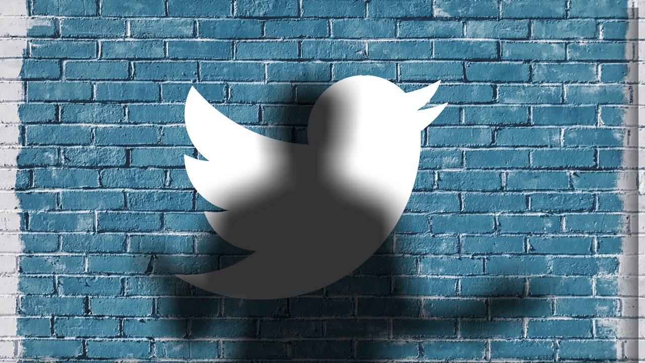 Elon Musk's Shadow Looms Over Twitter Ad Announcements - Vimarsana News